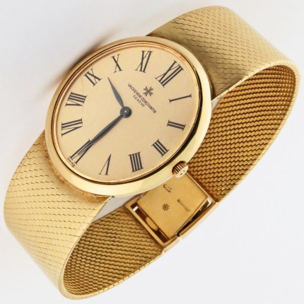 (SOLD) VACHERON CONSTANTIN Vintage Hand Winding Oval Case Bracelet 18K Yellow Gold 2047P Mens