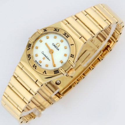 (SOLD) OMEGA 1161.71.00 Ladies 18K Constellation My Choice Quartz Bracelet 22.5mm Bracelet Yellow Gold