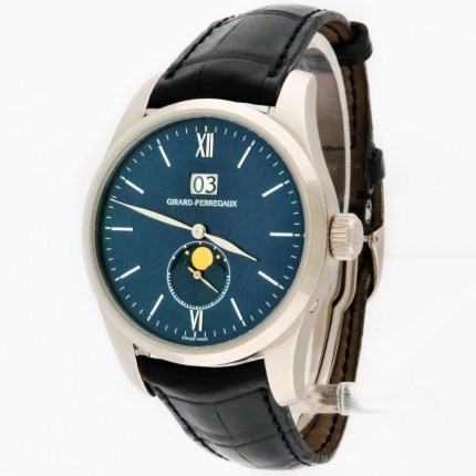 Girard-Perregaux Mens Classic Elegance Grand Date Moonphase Automatic Wristwatch in 18K White Gold. Model Reference 49530. 40mm in Diameter. Retail Price MSRP $18,030.