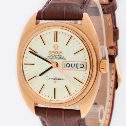 Omega Constellation Cushion in Beautiful 2-Tone with Pink Gold Cap and Stainless Steel. Reference 168.029 and with a 24j chronometer grade movement Cal.751