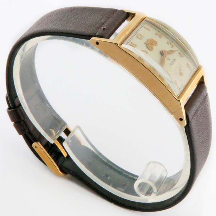 Lord Elgin 14K Solid Gold Vintage Mens Watch Cal.670 Fisher Body Co Presentation with Full Set Box and Accessories. 21x36mm. From early 1950s.
