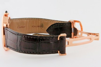 Cartier Rotonde 18K Rose Gold Hand-Wind Mens Wristwatch with Power Reserve Indicator at 40mm. Model Ref W1556252 and the Case Ref 3732. Retail Price $26000