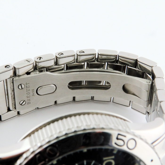 Breguet Transatlantique FlyBack Chronograph ‘Type XX’ Wristwatch in full Titanium Case and Bracelet. The model reference is 3820TI/K2/TW9.