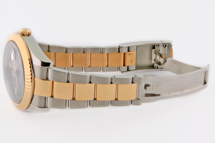 ROLEX 116333 Mens 'Wimbledon' Dial Green Markers Yellow Gold Fluted Bezel Oyster Bracelet 41mm. Circa 2015 with Guarantee Card.