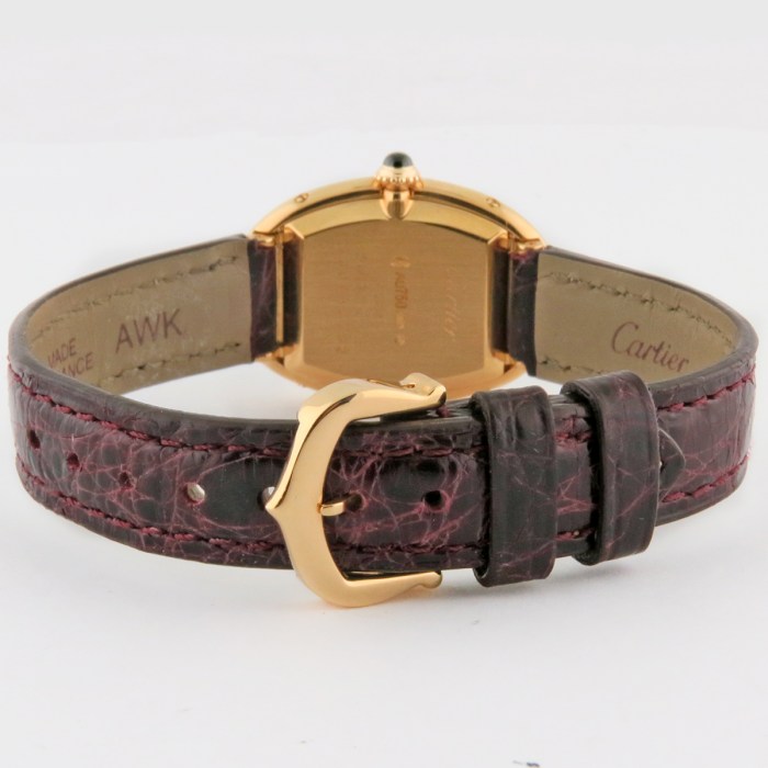 Cartier Baignoire Ladies 18K Yellow Gold Mechanical Hand-winding Watch. 22x31.5mm. Model Reference 78094 Early 1990s. Excellent Condition with Original Strap