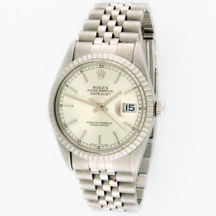Rolex Datejust 16030 Stainless Steel Mens Wristwatch from 1982 with Silver Dial and Jubilee Bracelet. 7.2 Million Serial Number, 36mm. Clean and Nice Example.