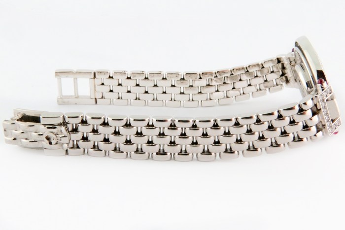 Chopard Ladies Happy Diamonds with 7 Floating Diamonds and Fully Diamond Set Bezels. 18K White Gold Bracelet Ladies Wristwatch Ref.204846 26mm. MSRP $26,590