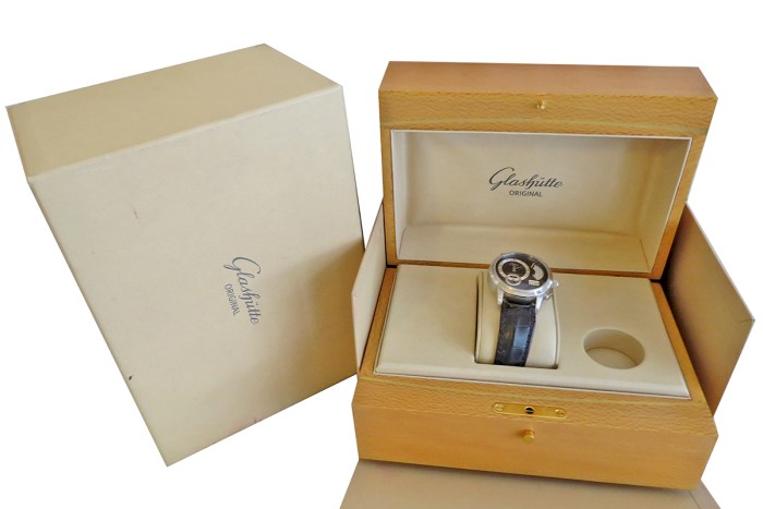 Limited Edition 200pcs Platinum Glashutte Original Panograph Flyback Chronograph. Ref is 61-01-03-03-04. 39.3mm, In-House Caliber 61-01. MSRP $30600
