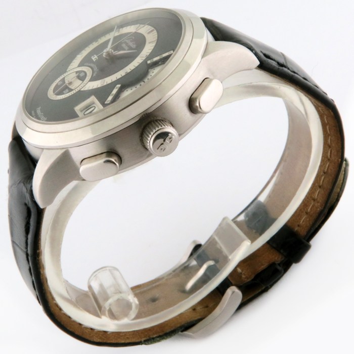 Limited Edition 200pcs Platinum Glashutte Original Panograph Flyback Chronograph. Ref is 61-01-03-03-04. 39.3mm, In-House Caliber 61-01. MSRP $30600